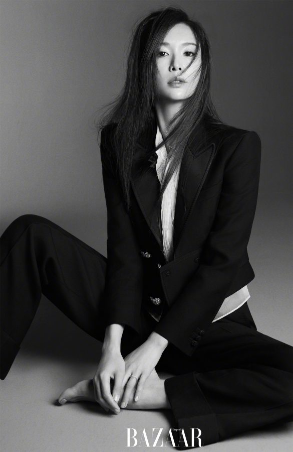 林志玲腿穿丝袜拍摄温柔力量芭莎大片(7/7)