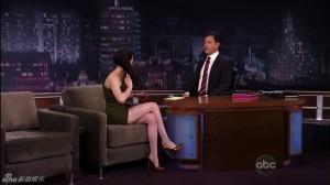 Kristen Stewart 克里斯汀·斯图尔特 性感美腿做客节目